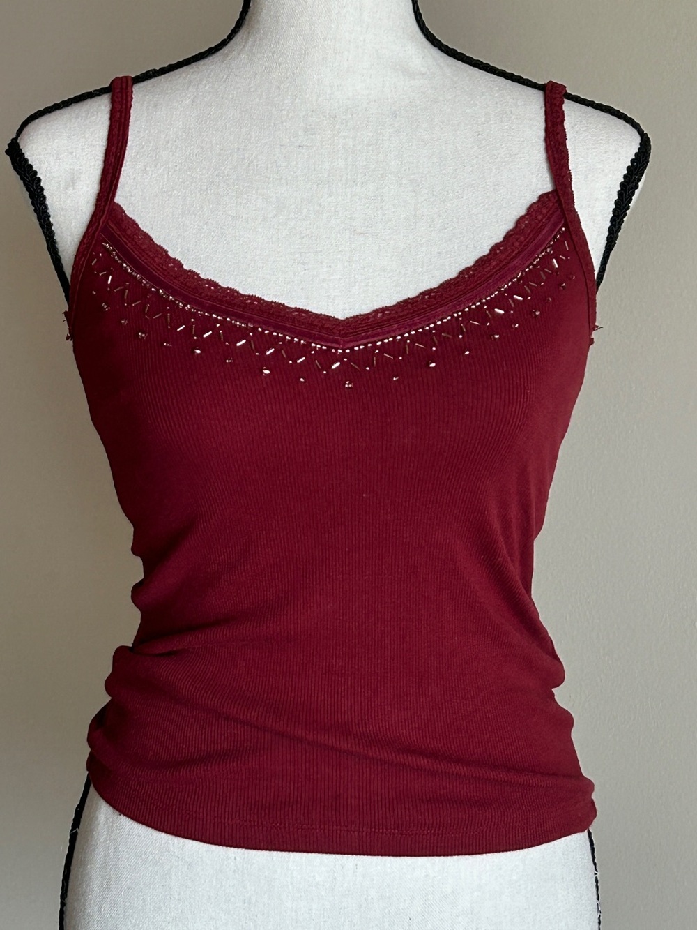 Abercrombie & Fitch Burgundy Ribbed Lace-Trim Beaded Camisole Small